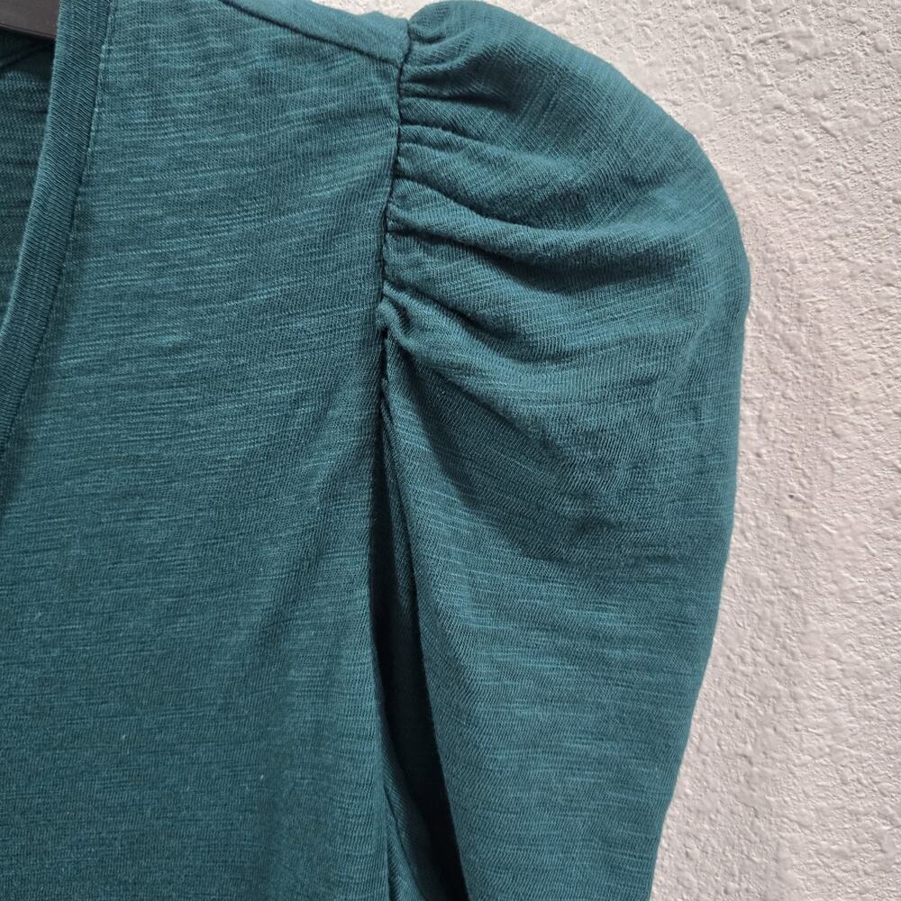 Chico’s Green Long Sleeve Puff Shoulder Top Size 2 (M) V-Neck Soft Knit Blouse - Picture 4 of 7
